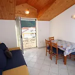 With Parking Space Grebastica, Sibenik - 4867 Apartment *