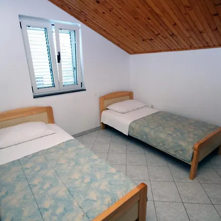 Apartman With Parking Space Grebastica, Sibenik - 4867