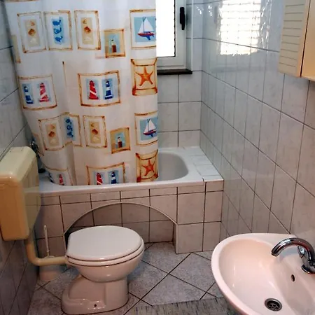 With Parking Space Grebastica, Sibenik - 4867 Apartman Grebastica