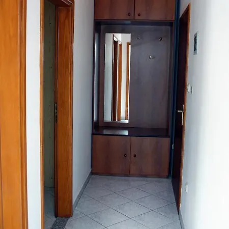 With Parking Space Grebastica, Sibenik - 4867 *