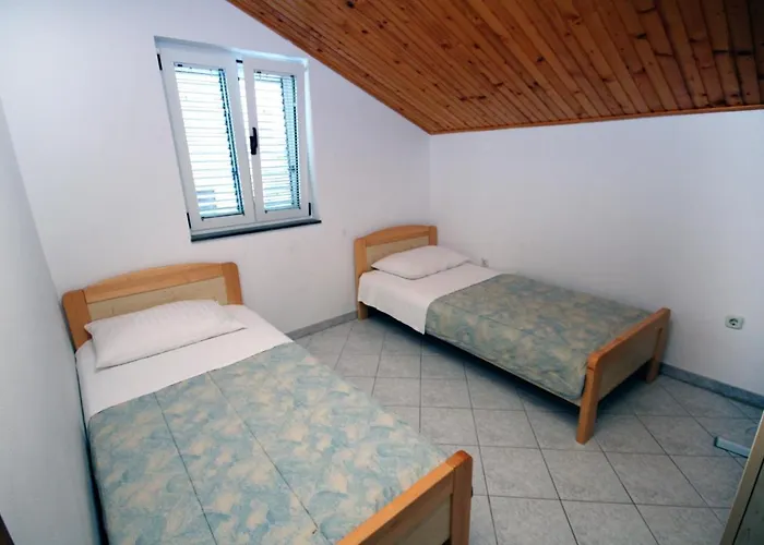 Appartement With Parking Space Grebastica, Sibenik - 4867