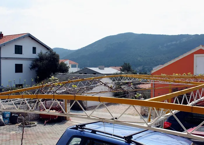 Appartement With Parking Space Grebastica, Sibenik - 4867