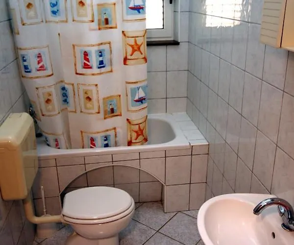 With Parking Space Grebastica, Sibenik - 4867 Appartement Grebaštica