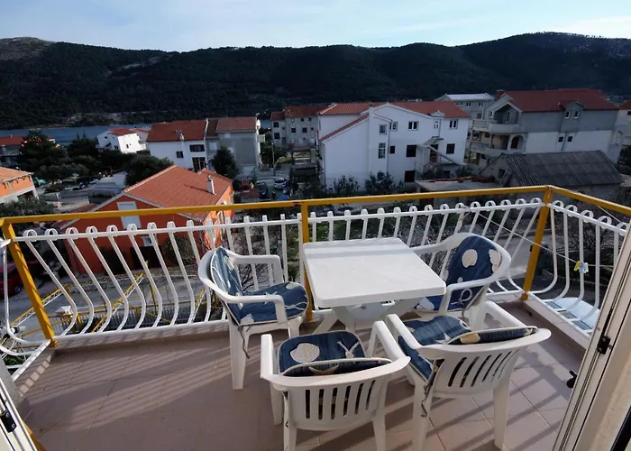 Appartement With Parking Space Grebastica, Sibenik - 4867 Grebaštica